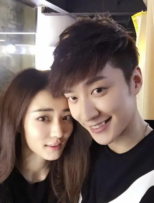 乔任梁唯一的婚礼,徐璐暴哭想念?那些年意难平的"慌张夫妇"1