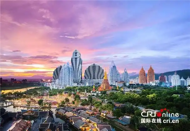 两岸媒体人打卡告庄西双景夜市 感受西双版纳"夜经济"|景洪市