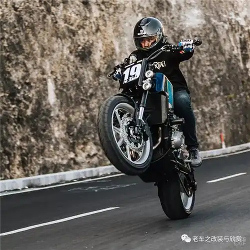 川崎z80080年代风格改装