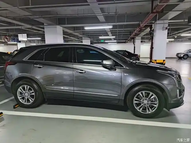 凯迪拉克xt5改金属灰