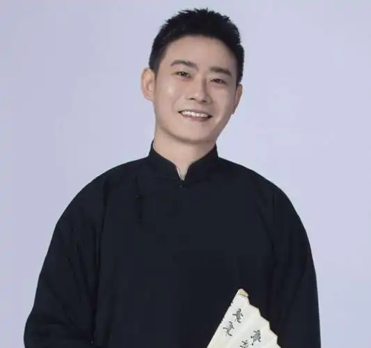 郭德纲为什么宠信栾云平?"爱徒"只是借口,真正的原因在这