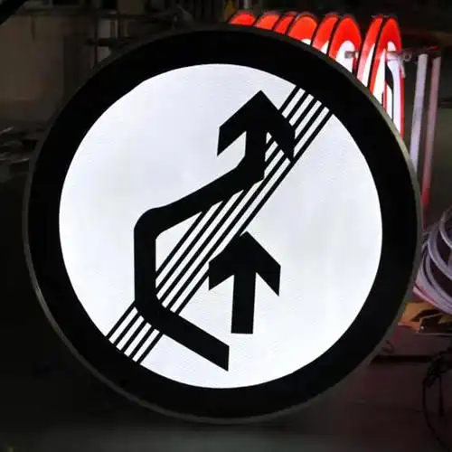 厂家非标定制led发光标志牌 铝合金交通指示牌 高速公路反光标识