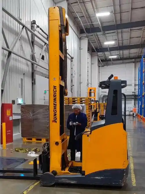 永恒力双深位高位叉车租赁