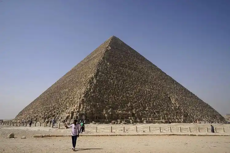 【大千世界】世界上最大的金字塔------胡夫金字塔