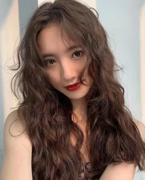 烫什么发型不用打理,懒人烫发发型推荐