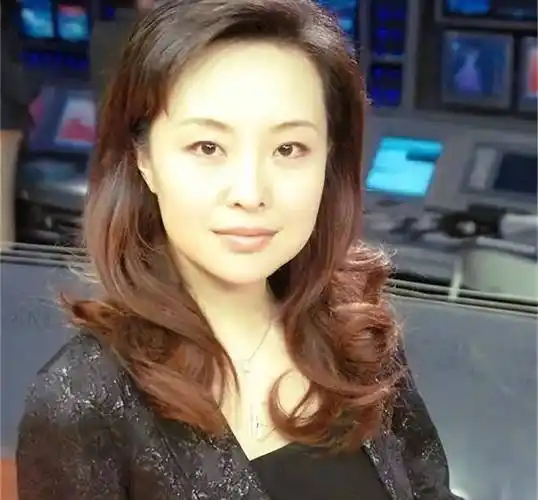 东方卫视主播叶蓉,2011年产女,复出后风韵犹存_广大观众_财富人生