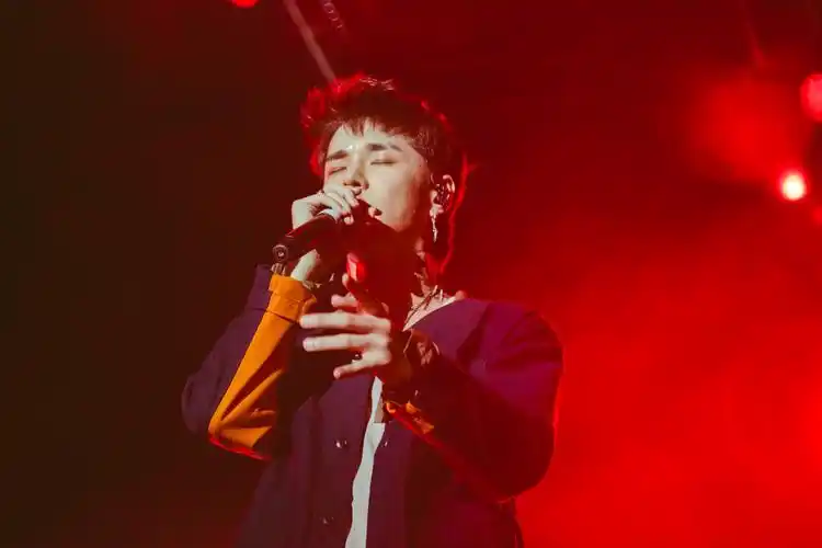 hypebeast专访韩国人气歌手dean我就是要创作出让人耳目一新的歌曲