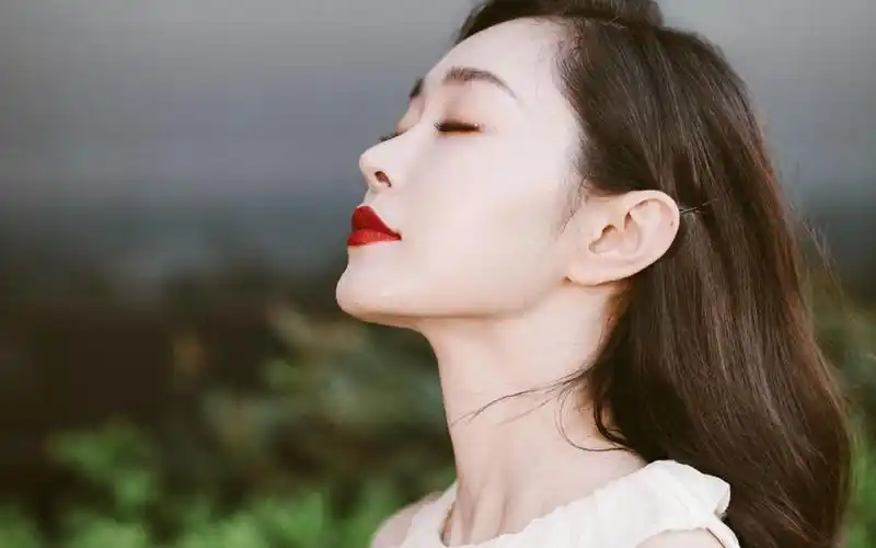 宋轶优雅温婉写真桌面壁纸_大陆明星_壁纸下载_美桌网