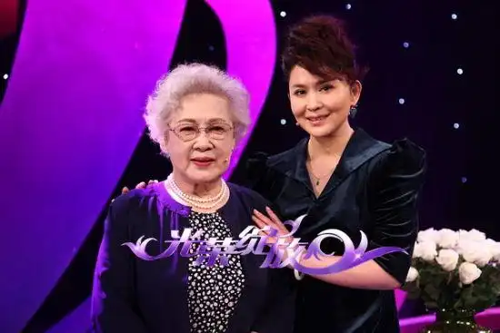 《光荣绽放》田歌对话秦怡 听不老的青春之歌