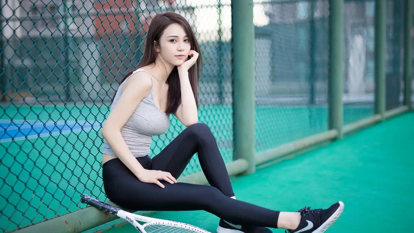 90后性感美女夏美酱桌面壁纸下载5