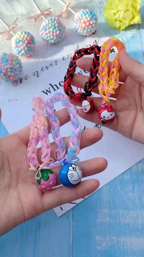 我要上热门#小皮筋做闺蜜手环,超好看呢!给闺女安排上