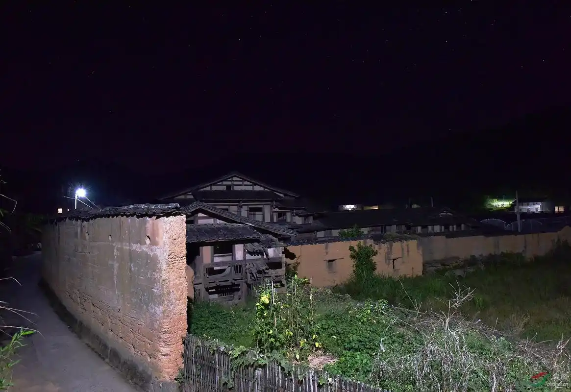 乡村夜景