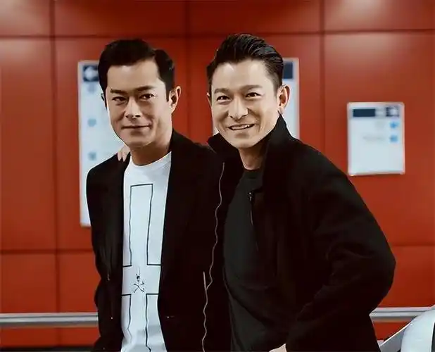 香港男神老了9位男星白发照成龙让人心疼刘德华也没逃过