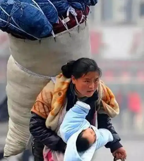 世界上最伟大的就是母爱几组照片记录母亲感人瞬间猛戳泪点