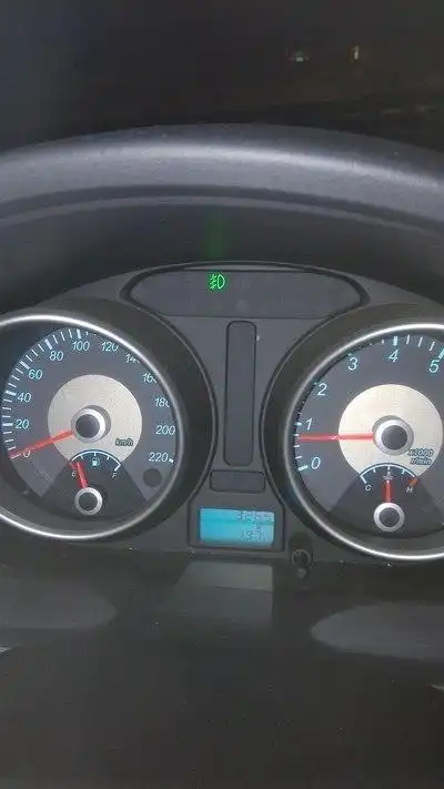 近光灯这符号亮不