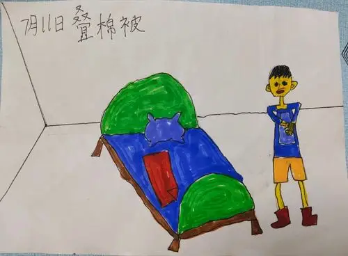 每天早上起床后要自己叠棉被哦!做个独立自理的好孩子!