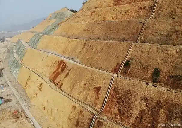 边坡防护雨季施工措施