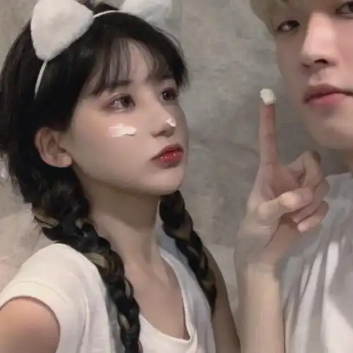 真人情侣头像一男一女