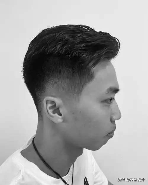 男士时尚短发发型图片推荐(今年流行帅气男士短发发型30款)(5)