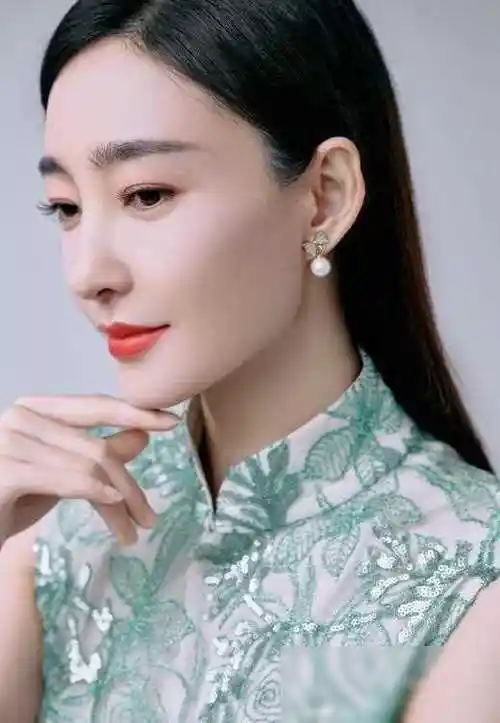 王丽坤年青春错付,遭遇移情别恋结婚事件