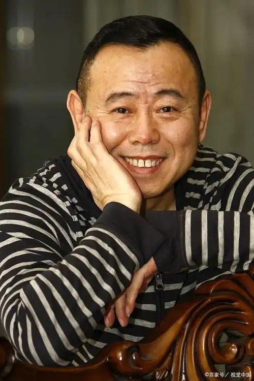 潘长江幼年坎坷,成名不易.近况如何?