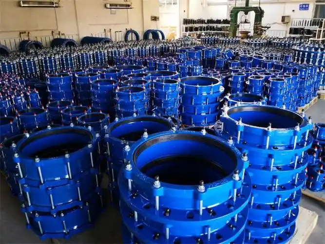 pe管道专用法兰适配器管道柔性接头华顺赢厂家发货