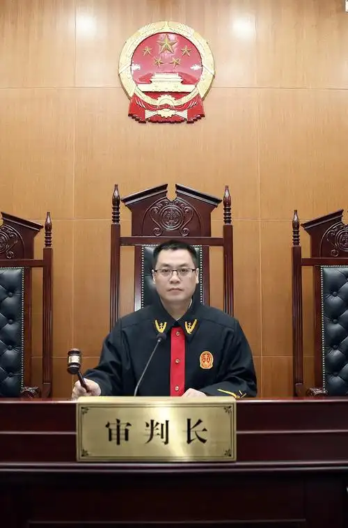 匠心办案的法官钱安定