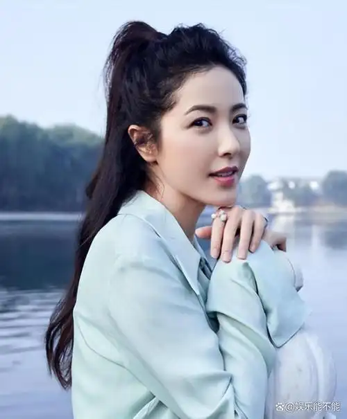 "大青衣"曾黎:错过张艺谋,3段情史48岁仍未婚,不红真