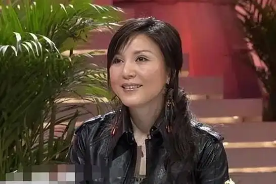 女歌手林萍因放鸽子被春晚拒之门外如今54岁仍然美丽