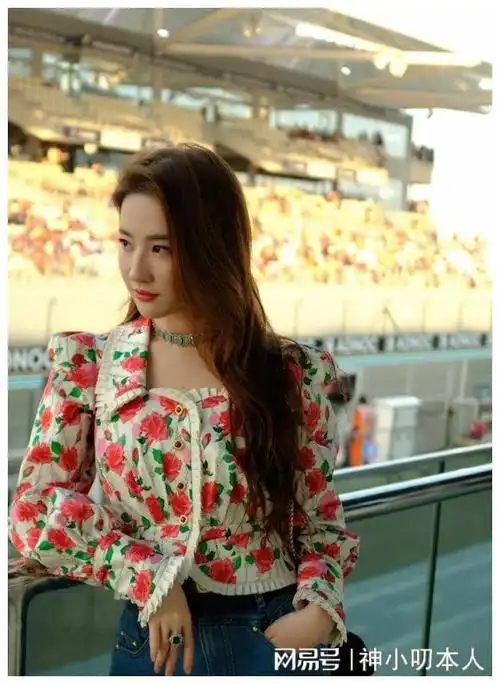 刘亦菲住的酒店好豪华全球唯一八星级酒店房价最高一晚7万