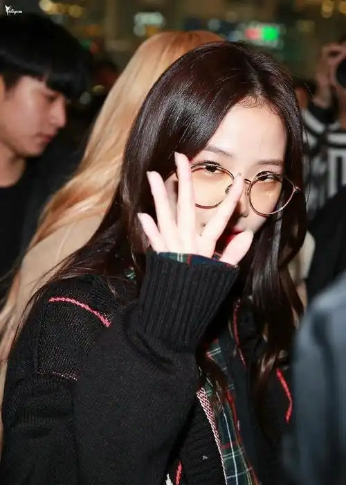 icn入境 饭拍高清 9p眼镜宝宝049799秀吧招新【金智秀_kimjisoo