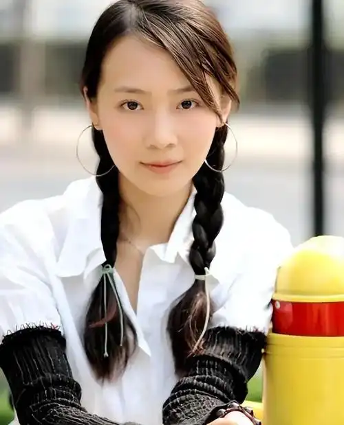 曲栅栅嫁落魄黄海波被狂飙推红养家9年不离不弃