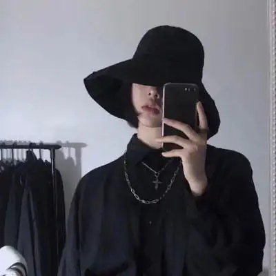 戴帽子头像酷酷的 放空整颗心脏 - 女生头像 - 潮人个性网