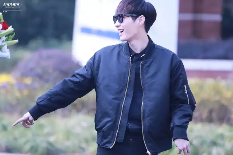 2017年4月9日 18:36   关注  壁纸 明星 张艺兴 评论 收藏