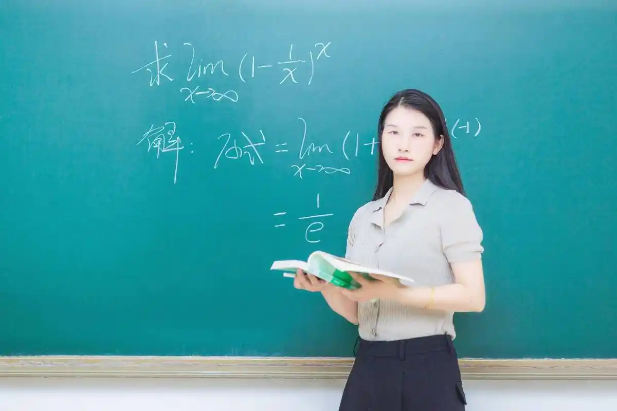 武汉纺织大学2021年最美教师评选结果揭晓