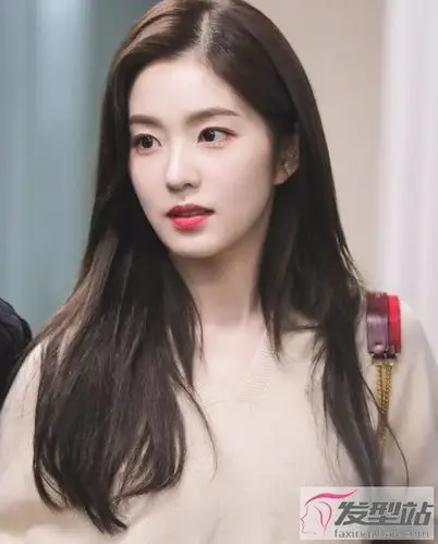 女生长发披发发型推荐 发型时尚简约美成女神