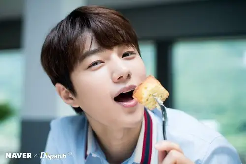 《汉谟拉比小姐》金明洙超高清写真曝光 露招牌式坏笑展多面魅力