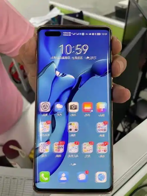 华为mate40pro手机,屏幕突然横线