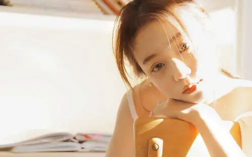 俏皮少女可爱写真高清图片壁纸