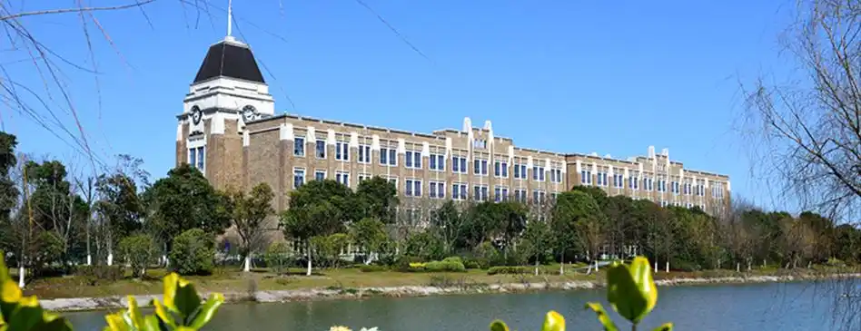 上海外国语大学贤达经济人文学院2023年在贵州理科本科二批招生计划