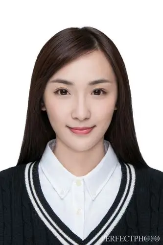 blingbling的汕头最美证件照空袭错过你20年后再换身份证了