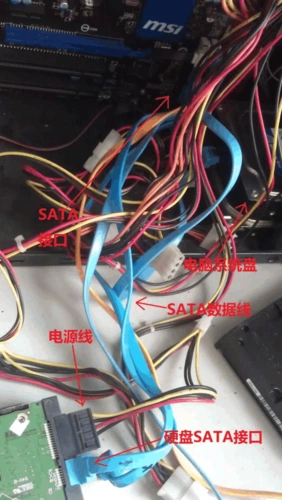 将sata线的另一头接到硬盘上,并接上电源,如图2.