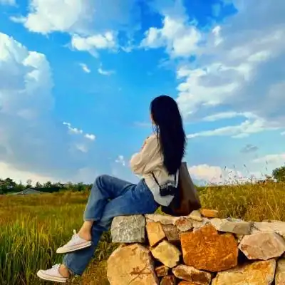 高级感背影头像女