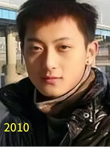 男性变帅教科书黄子韬,从清秀小帅变霸总