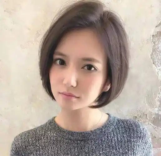 适合30岁的气质发型波波头知性外翻短发减龄清爽中发最女人