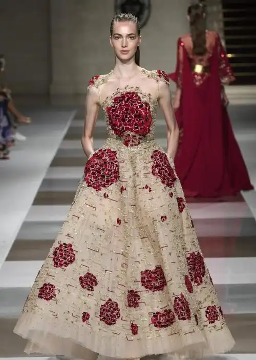 黎巴嫩女神ziad nakad高级婚纱礼服定制秀