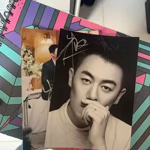 朱亚文签名,保真