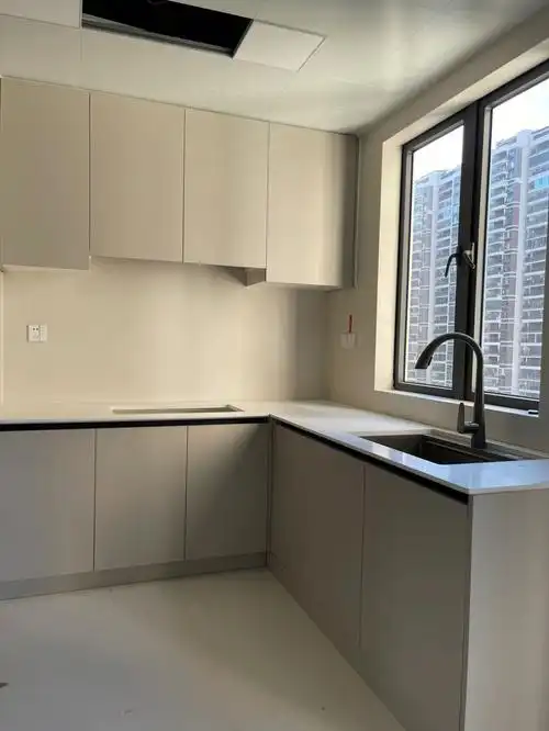 不锈钢橱柜好看