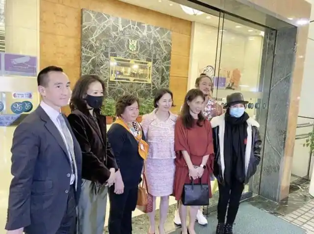 何鸿燊四位媳妇二房罗秀茵低调出众名门出身丈夫身家16亿美元