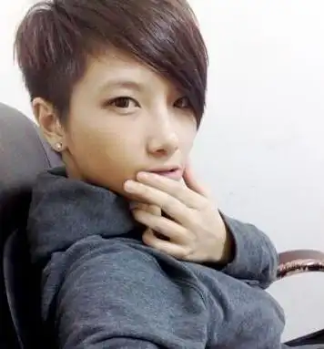 鬓角剃掉的女生发型如何扎